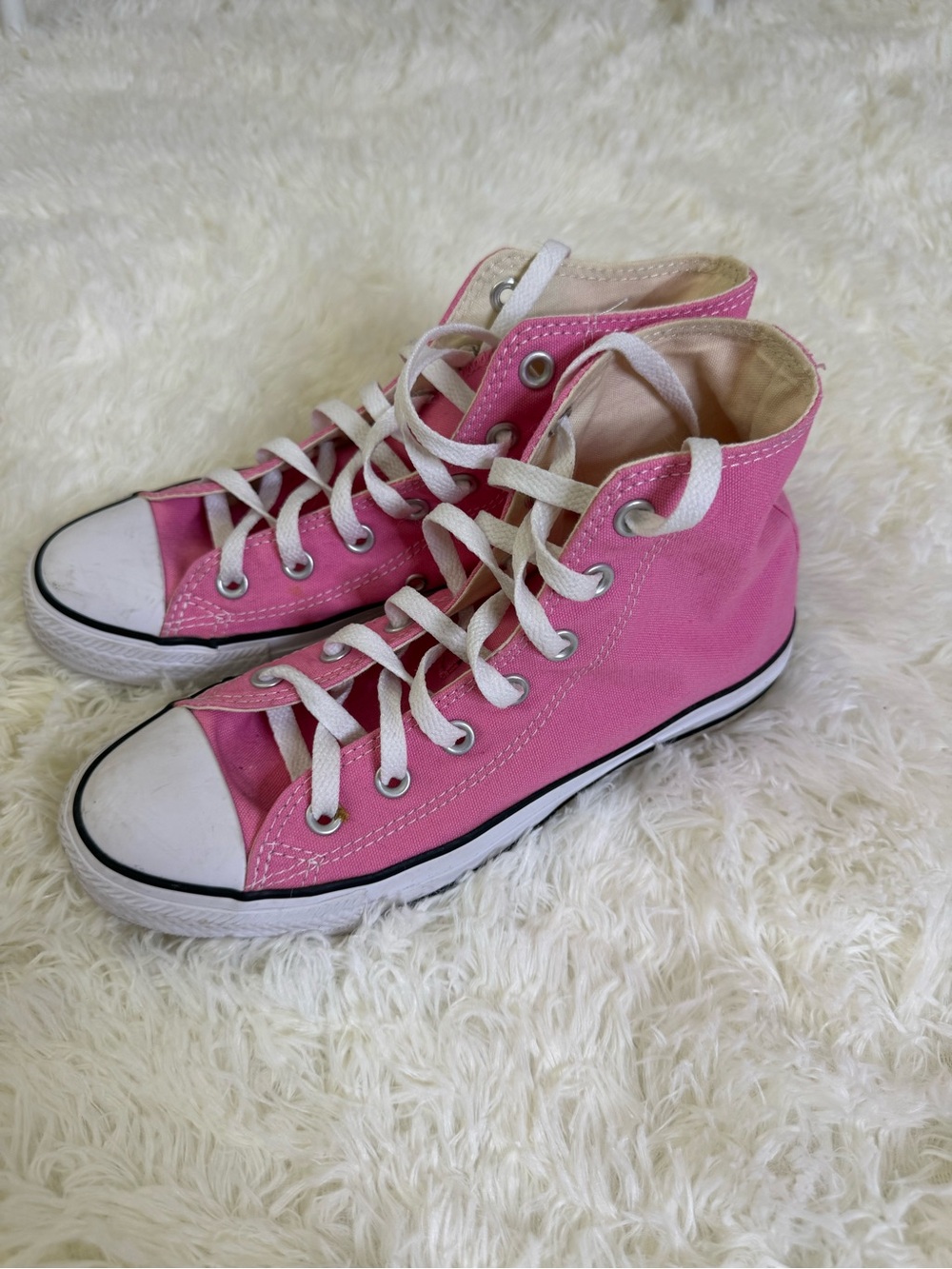 Women’s Converse Pink High-Top Canvas Sneakers size 7.5